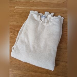 Hayden 100% Cashmere Sweater In Ivory Cream. Classic Cut And Color